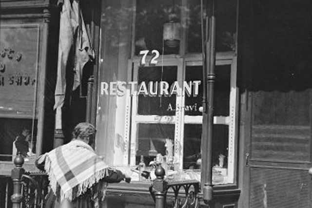 "Mott Street, Display window typical Italian restaurant. 1935-1941."